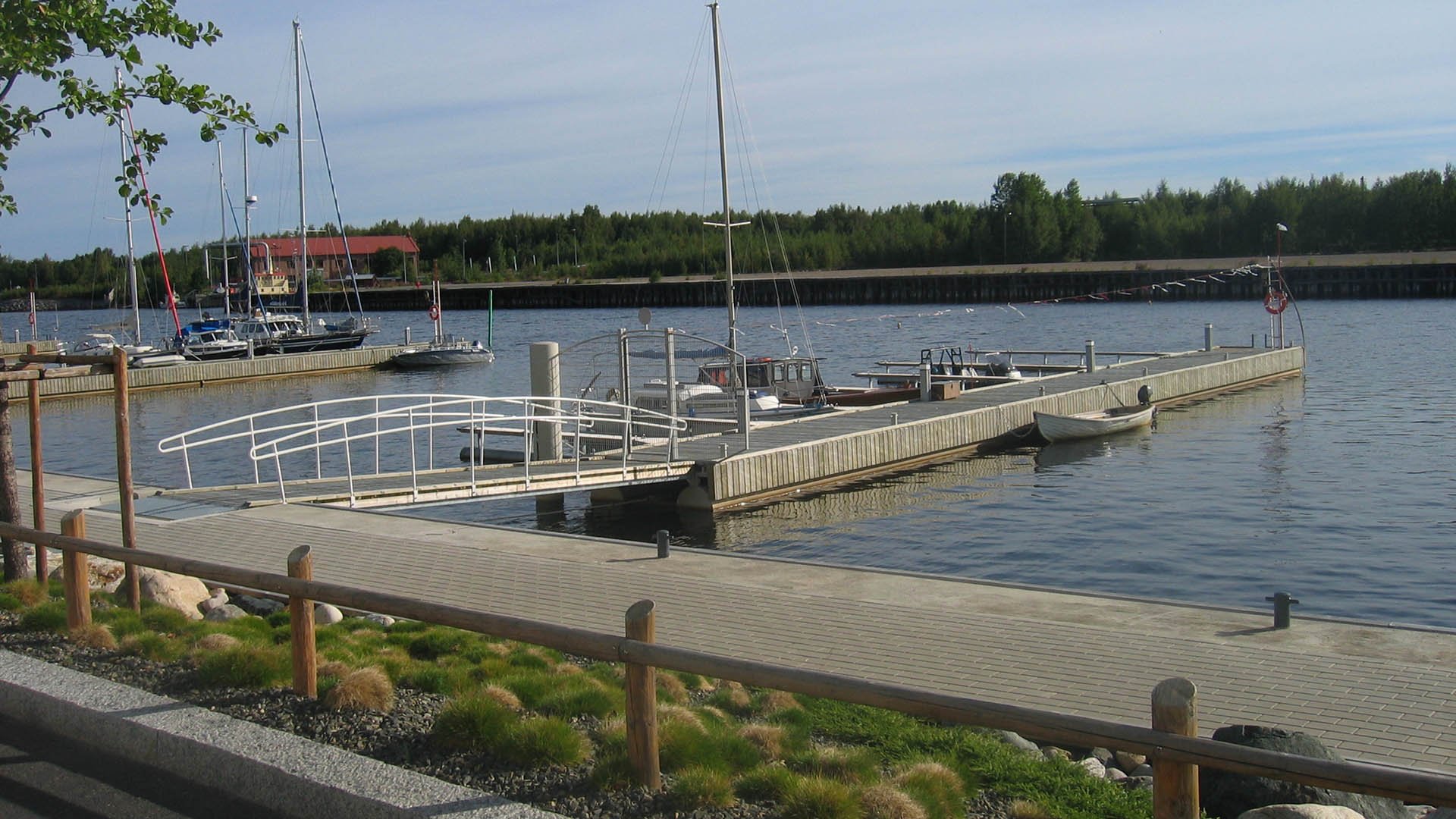 Toppilansaari marina, Oulu